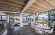 Khác 4 Beachfront Dream Villa