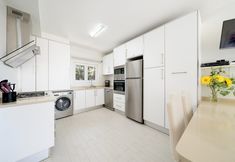 อื่นๆ 4 Benoy De Souza in Lagos