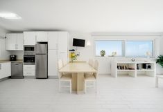 อื่นๆ 3 Benoy De Souza in Lagos