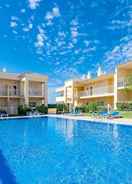 Room Family Albufeira Holiday Apartment by Ideal Homes
