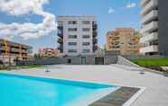 Others 2 Delightful two bed 5 Stars Apartment by Ideal Homes