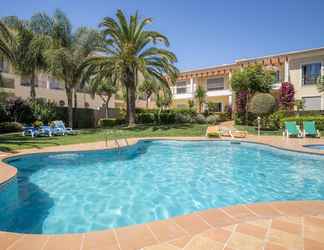 Lain-lain 2 Beach Apartment With Pool in Porto de Mos Lagos