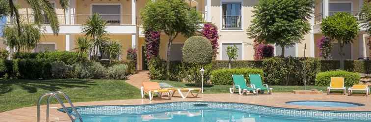 Lain-lain Beach Apartment With Pool in Porto de Mos Lagos