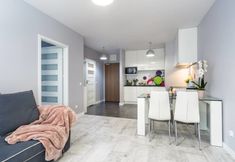 Others 3 Cosy one Bedroom Apartment Near the sea