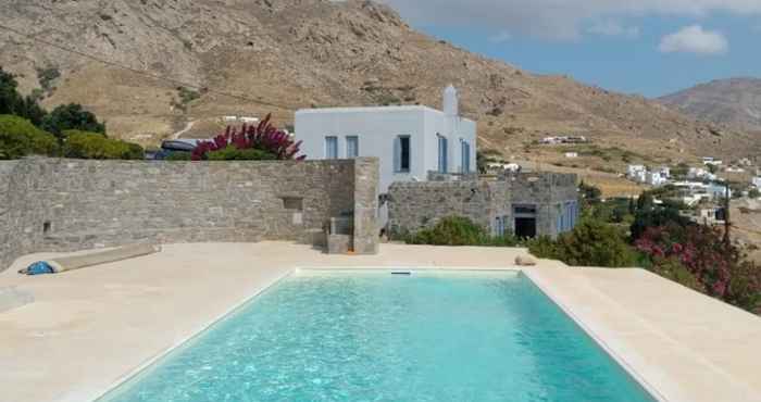 Others An Amazing Stone Villa-a in Serifos