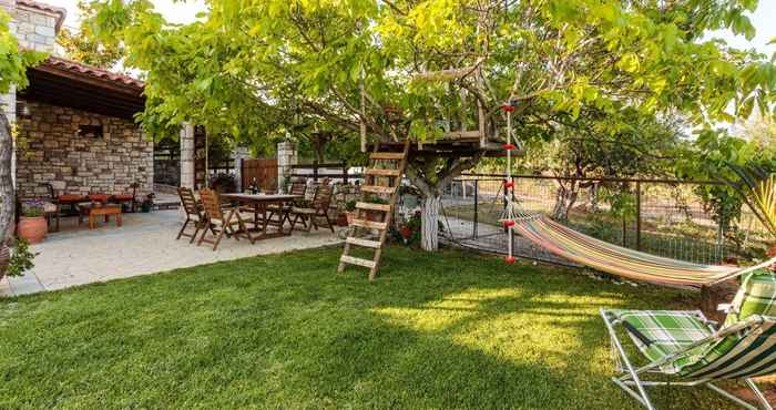 Others Petalidi Stone House With Garden Near the Beach