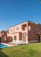 Bilik Fabulous Linked Villa in Armacao de Pera Algarve