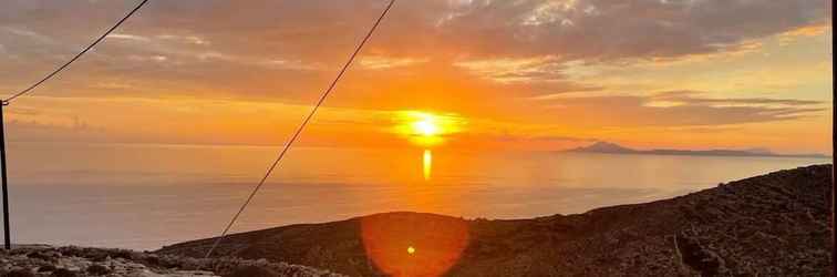 Others Folegandros Enchanting Cycladic Home Sunset Views