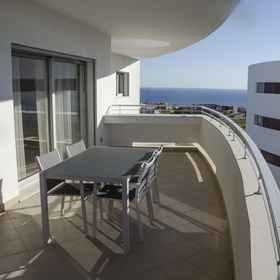 Room 1 Ocean View Lagos Apartment by Ideal Homes, Hotel Mercusuar Lagos