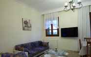 Others 6 Villa Maria Partment Ground Floor by Travelpr