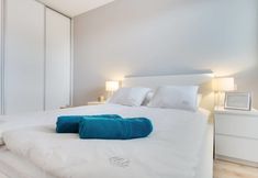 Others 2 Modern Apartment Close to the Beach