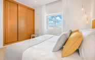 อื่นๆ 3 Yellow Beach Ocean View - Porto de M s by Ideal Homes