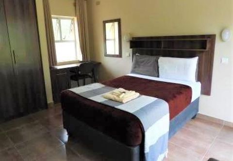 Others 2 Bedroomed Apartment With En-suite and Kitchenette - 2066