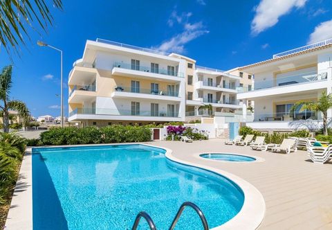 อื่นๆ Modern Lagos Beach Apartment by Ideal Homes