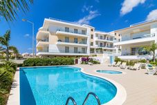 อื่นๆ Modern Lagos Beach Apartment by Ideal Homes