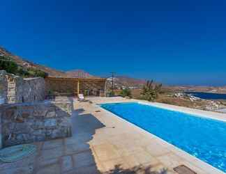 Khác 2 Spacious 6 Bdrm Stone Villa With Pool