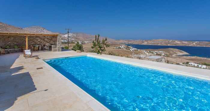 Khác Spacious 6 Bdrm Stone Villa With Pool