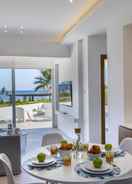 Bilik Mackenzie Castella Beachfront Suite