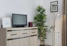 Others 6 Great Apartment Near the Beach