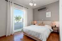 Others Sophisticated and Spacious 3 Bdrm apt in Glyfada Center