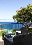 Bilik Sea View Villa in Madeira Island