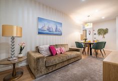 Khác 6 Urban Paradise I by Homie