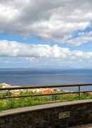 Bilik Ocean View a Home in Madeira