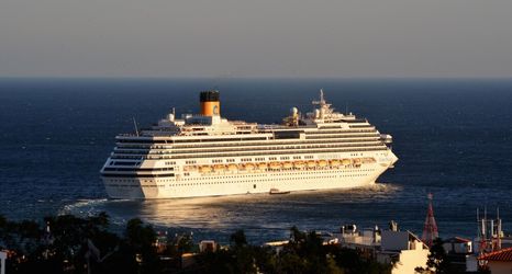 Others 2 Funchal Window City Center by Homie