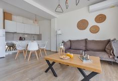 Others 7 Vicus Central Loft by Estia