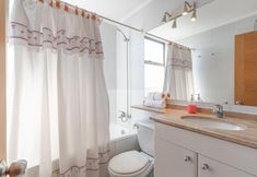 Others 7 Uptown Ethnic - 2BR Metro Wifi TV