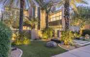 Lainnya 5 Old Town Scottsdale Iconic Modern Mansion