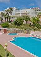 Bilik Ericeira Beach Apartment With Pool and Tennis Court 10 Minutes From the Beach