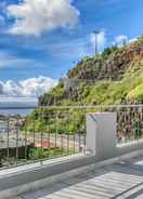 Bilik Valley House a Home in Madeira