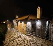 Khác 2 Dandy Villas Dimitsana - a Family Ideal Charming Home in a Quaint Historic Neighborhood - 2 Fireplaces for Romantic Nights