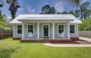 Others 5 Gulf Breeze Home w/ Screened Porch: Near Beach!