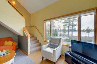 Others 4 Elk Rapids Condo w/ Balcony Overlooking Elk Lake!