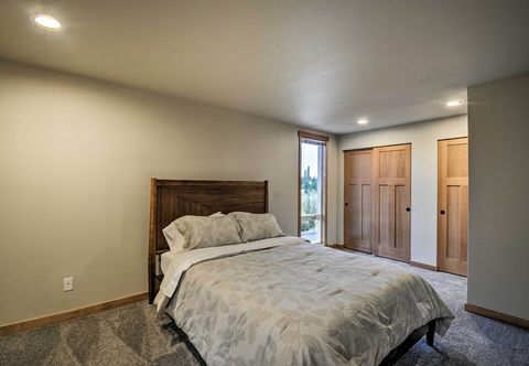 Others Luxurious Tacoma Retreat w/ Quartz Countertops!