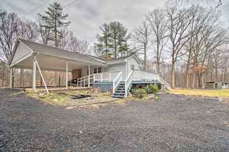 Others 4 Cozy Woodbridge Home w/ Fire Pit & Deck