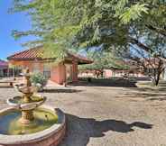 Others 7 Eloy Desert Oasis w/ Courtyard & Pool Access!