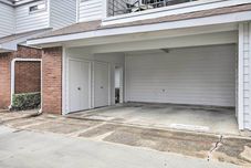 Others Comfortable Dallas Condo Close to Attractions