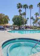 ภาพหลัก Palm Desert Rental w/ Community Pool: Near Golf!