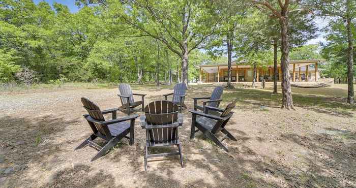 Others Lakefront Eufaula Vacation Rental w/ Private Dock