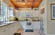 Others 7 Charming Aloha Vacation Rental, 12 Mi to Portland!