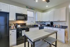 อื่นๆ Jersey City Apartment Near Liberty State Park