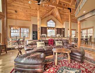 อื่นๆ 2 Luxury Dog-friendly Cabin Rental in Franklin