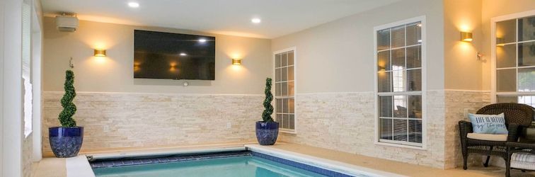 Others Texas Vacation Rental w/ Private Heated Pool!