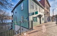 Lain-lain 4 Downtown Hallowell Retreat w/ Water Views!