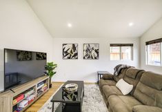 Others 3 Modern Pacific Vacation Rental: 5 Mi to Lake Tapps