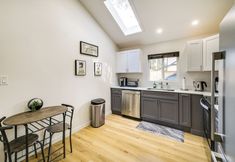 Others 6 Modern Pacific Vacation Rental: 5 Mi to Lake Tapps