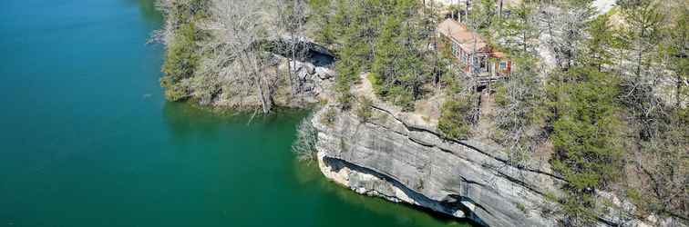 Khác Cliffside Eureka Springs Cabin w/ Beaver Lake View